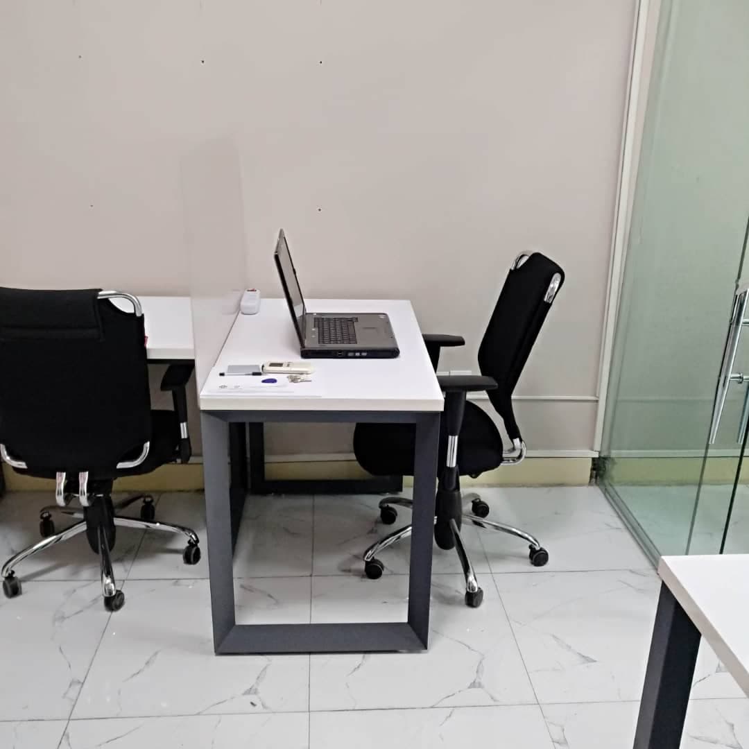 دفتر کار اشتراکی همنشین