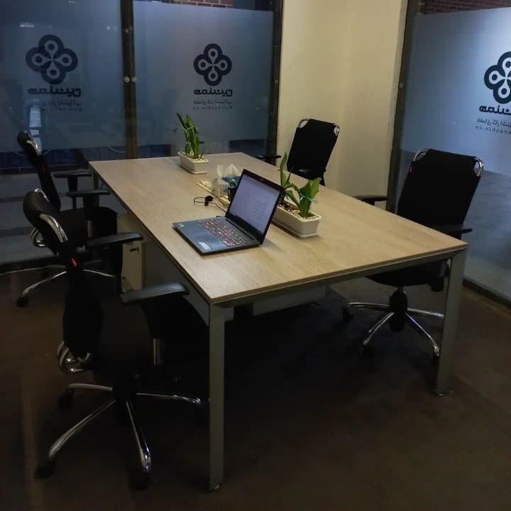 دفتر کار اختصاصی